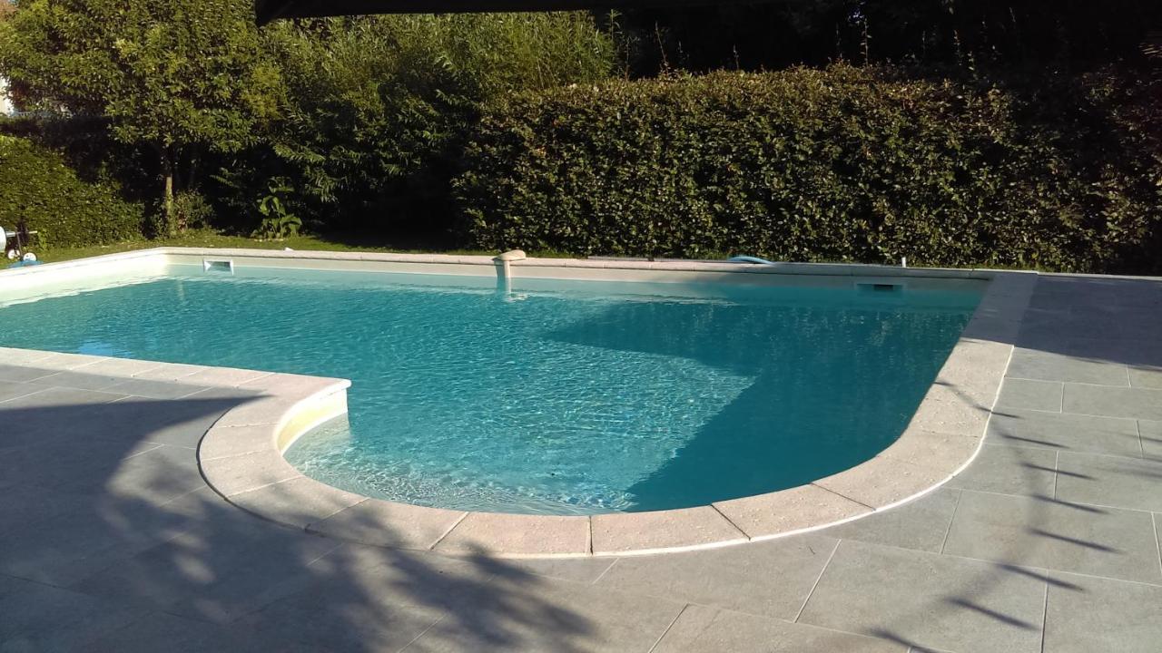 Apartamento Le Grenier De Gaston Thouars-sur-Garonne Exterior foto